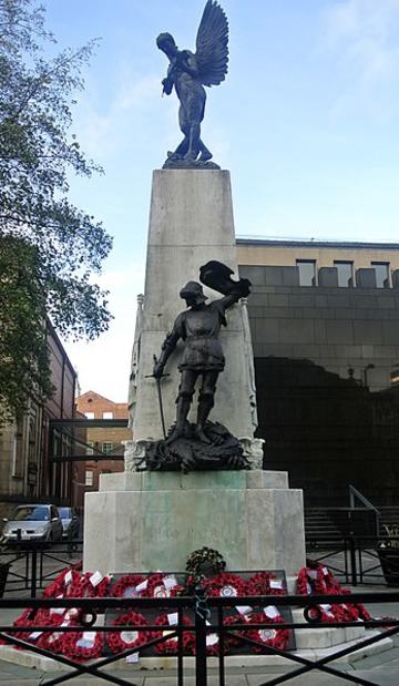 348px leeds war memorial