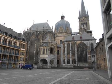 Aachen cathedral exterior pic sm aachen cathedral exterior pic sm